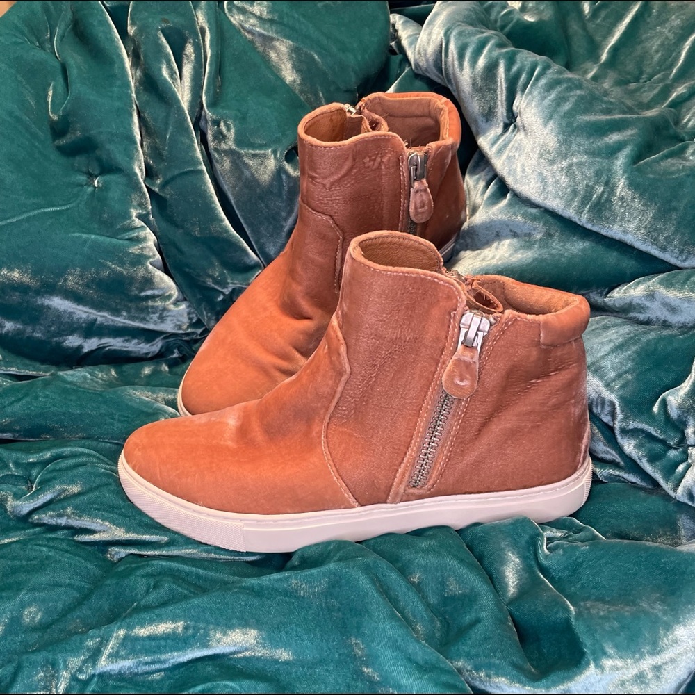 Gentle Soles by Kenneth Cole